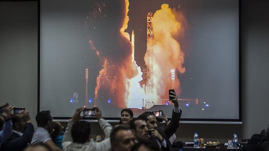 Türksat 4B uydusundan ilk sinyal alındı