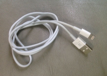 iPhone'un şarj kablosu değişiyor