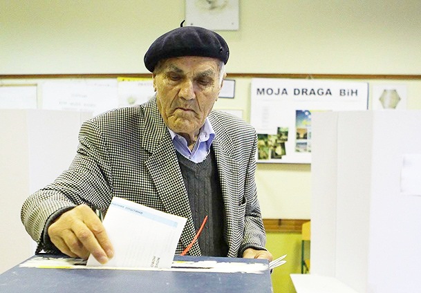 Bosna'da seçimden çıkan "ürküten gerçek"