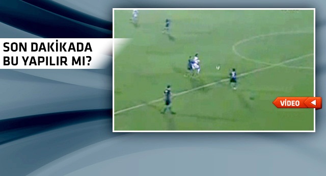 Orta sahadan kendi kalesine gol attı