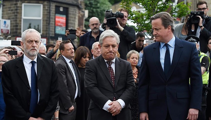 Cameron, öldürülen vekilin seçim bölgesini ziyaret etti
