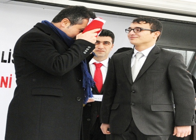 Suat Kılıç: Önceden bir temeli 5 hükümet atar, açılışı 3 başbakan yapardı