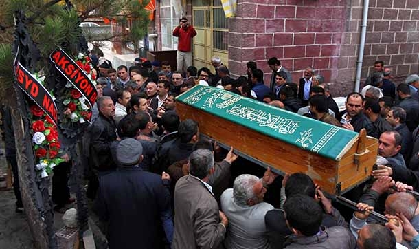 Hacı Hasdemir, son yolculuğuna dualarla uğurlandı
