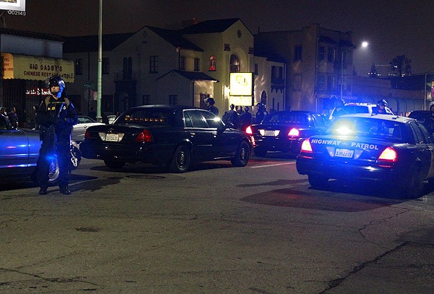 Ferguson'da iki polis memuru vuruldu