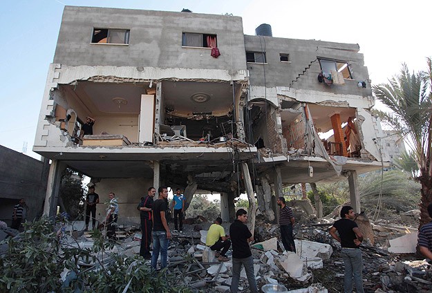 Gazze'de ölü sayısı 236'ya yükseldi