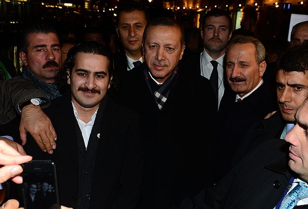Başbakan Erdoğan'a Helsinki'de sıcak karşılama