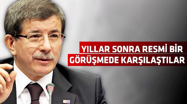 Bakan Davutoğlu'nu duygulandıran sürpriz!