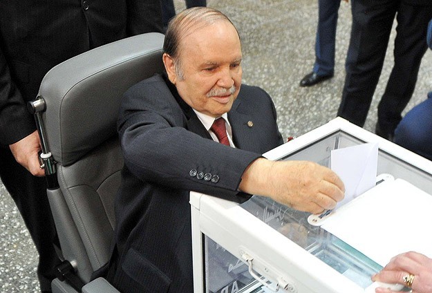 Cezayir'de Buteflika yeniden cumhurbaşkanı