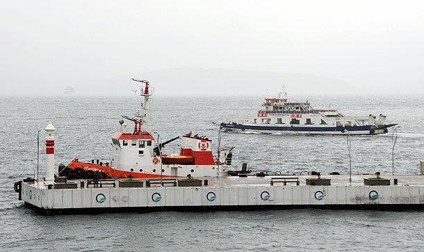 Çanakkale'de feribot seferleri iptal edildi