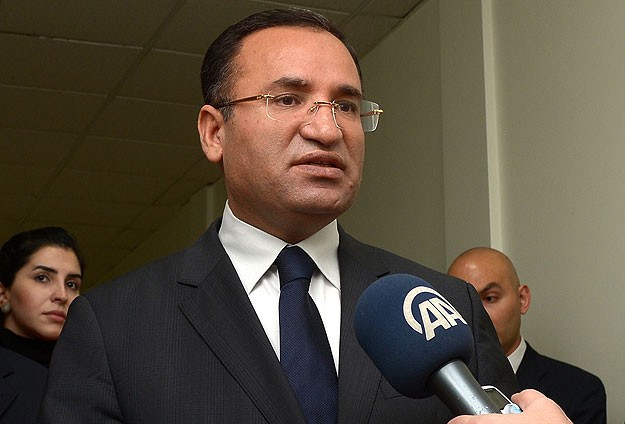 Siyasi polemiklerle dolu bir konuşma oldu