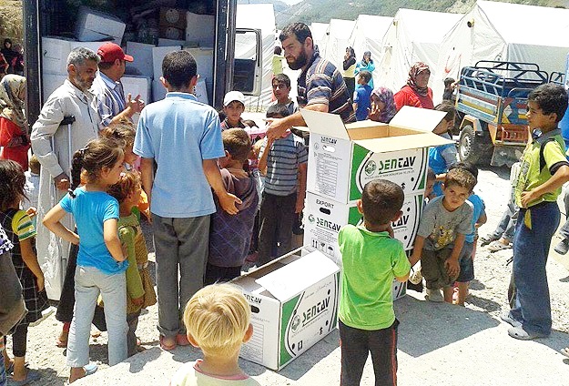 Suriyeli Türkmenlere Türkiye sahip çıkıyor