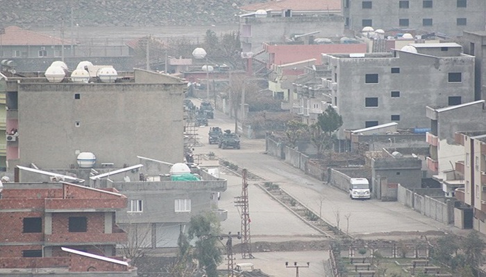 Cizre'de gerginlik: 2 ölü 3 yaralı