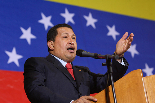 Chavez, Londra'yı uyardı