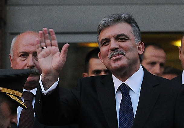 Gül, MGK'ya katılacak