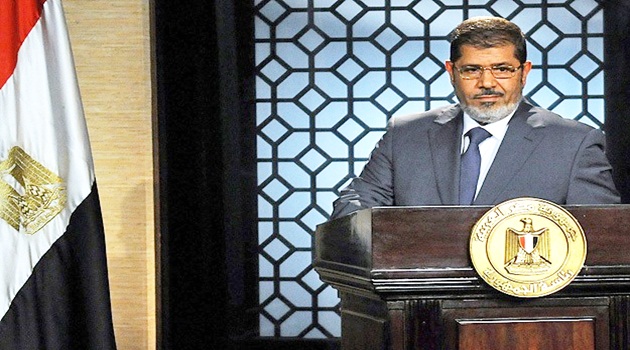 Mursi'nin 1 yıl 4 gün süren cumhurbaşkanlığı