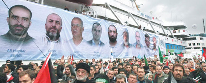 Mavi Marmara saldırısının yıldönümünde Fatih'te dev yürüyüş