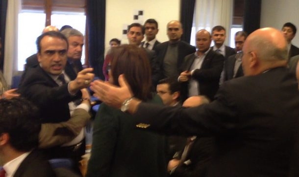 Adalet Komisyonu'nda Eminağaoğlu gerginliği