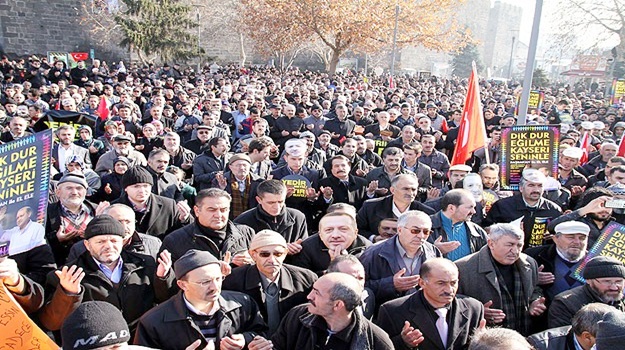 STK'lardan Başbakan Erdoğan'a destek gösterileri