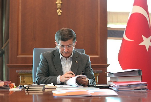Davutoğlu seçim çalışmalarını sürdürüyor