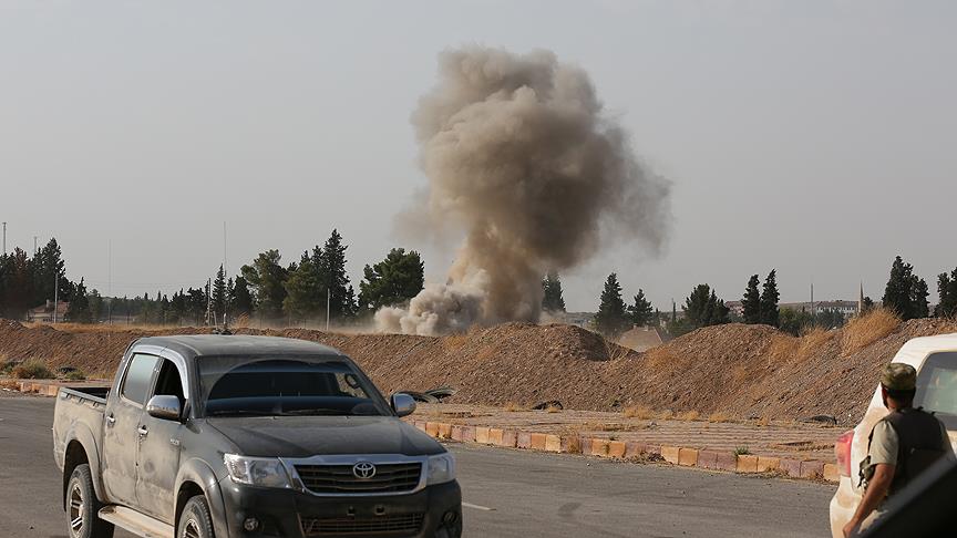 PYD/PKK halen Fırat'ın batısında