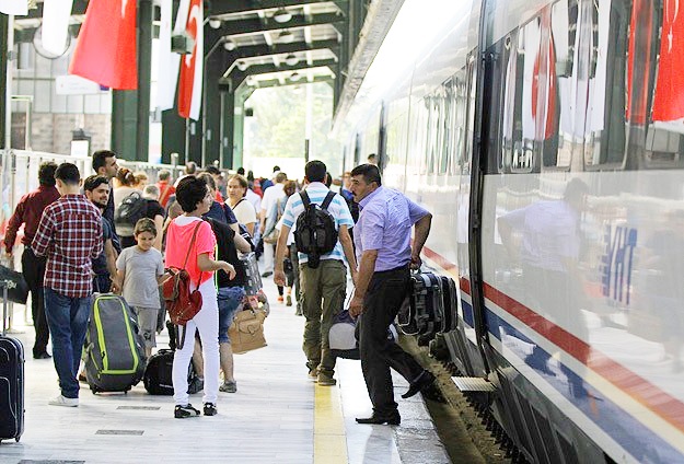 Ankara-İstanbul YHT 5 bin yolcu taşıdı