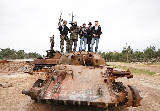 Operasyonlarda 97 kişi öldü