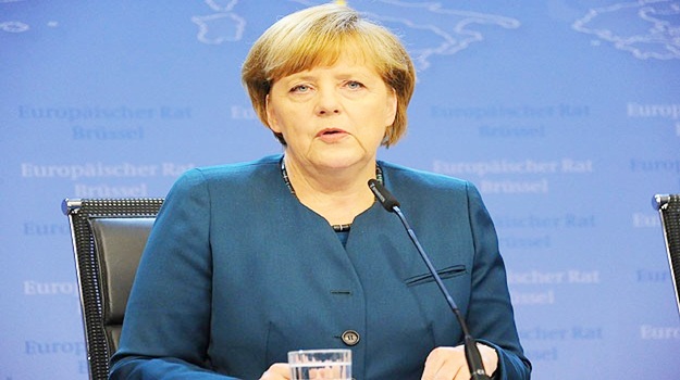 Merkel İngilizler'den Ukrayna'ya destek istedi