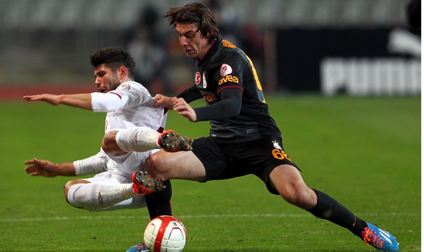 Galatasaray, Elazığspor'dan kupanın rövanşını 3-0'la aldı