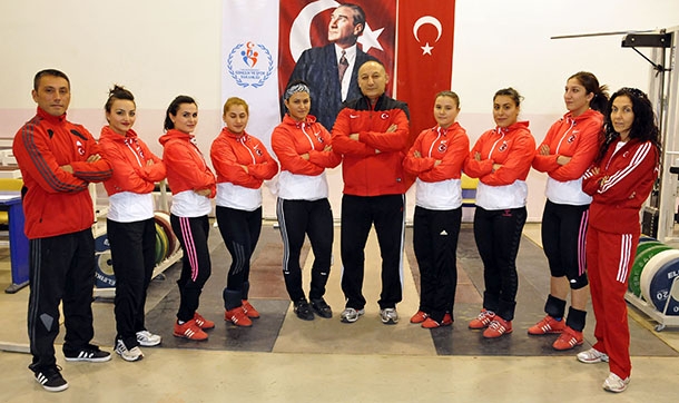 Halterciler dünya sınavına hazır