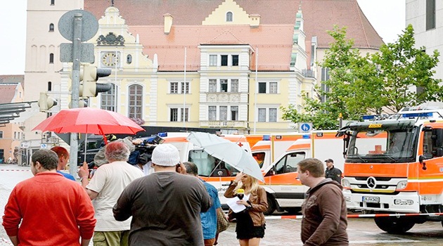 Almanya'daki rehine krizi Merkel'in mitingini iptal ettirtti