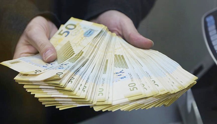 Azerbaycan'da devalüasyon oldu