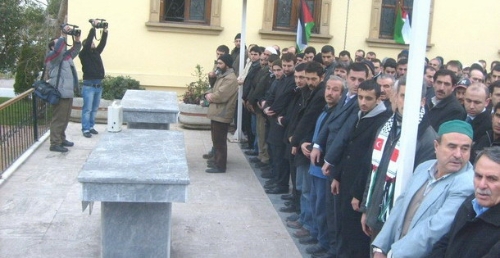 Suriye ve Arakan'da ölenler için gıyabi cenaze namazı