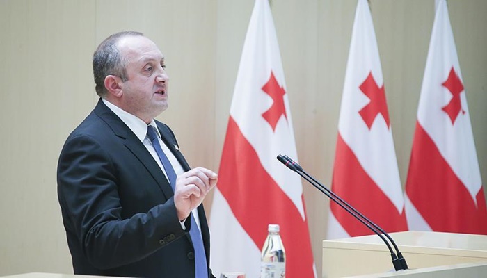 Gürcistan Cumhurbaşkanı Margvelaşvili'den 'barışçıl çözüm' çağrısı