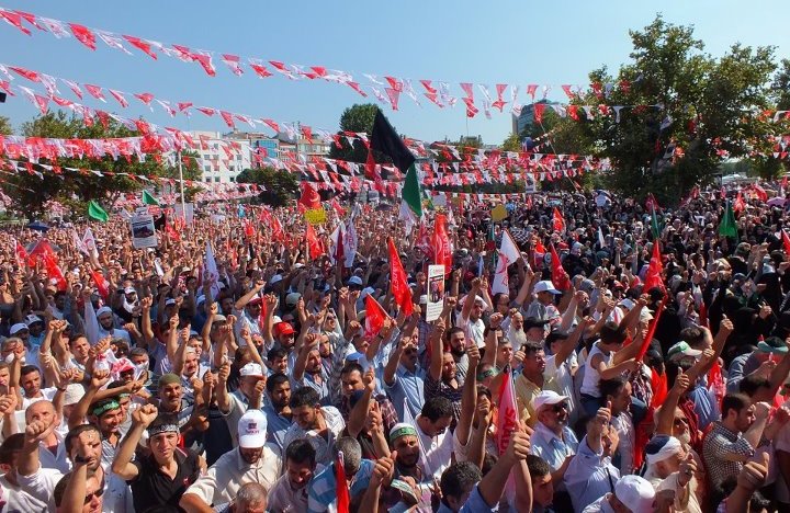 Saadet Partisi 'Tüm Zalimlere Lanet' mitingi yaptı