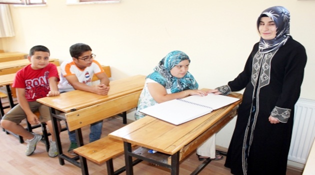 Görme engelli çocuklar için Kuran kursu açıldı