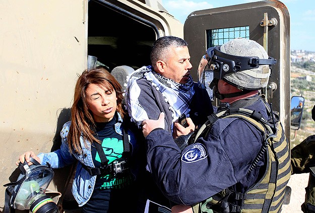 İsrail askerleri 9 Filistinliyi gözaltına aldı