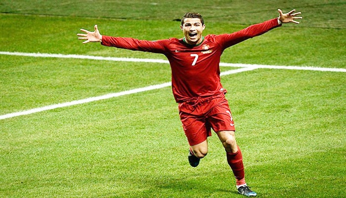 Yılın futbolcusu Ronaldo