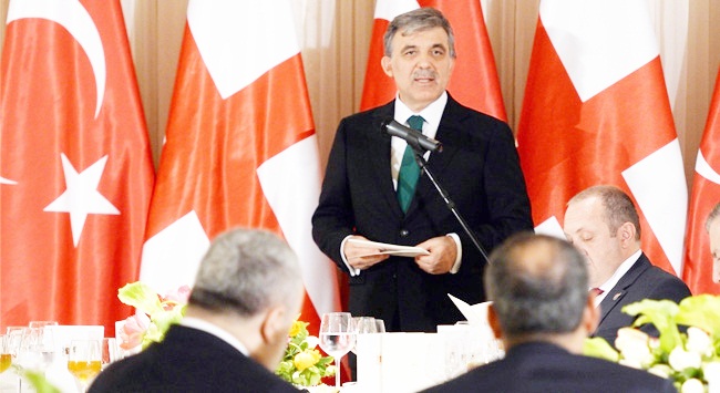 İki halk arasında güçlü bağlar var