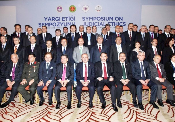 HSYK'dan ''etik'' sempozyumu