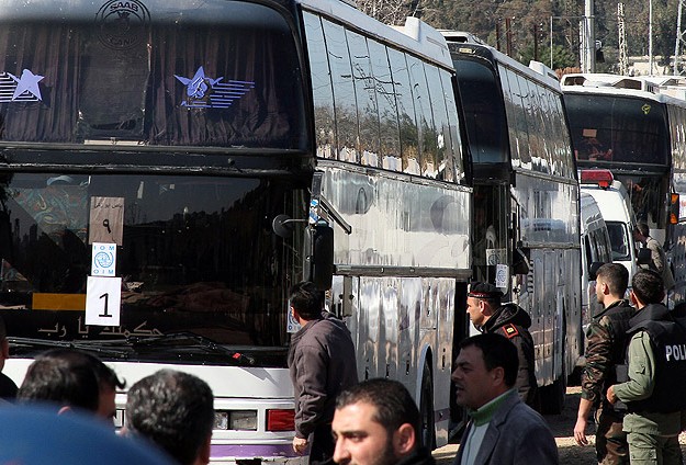 Humus'tan bin 400'e yakın kişi tahliye edildi