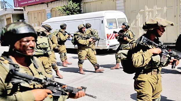 İsrail'den Hamas üyelerine gözaltı