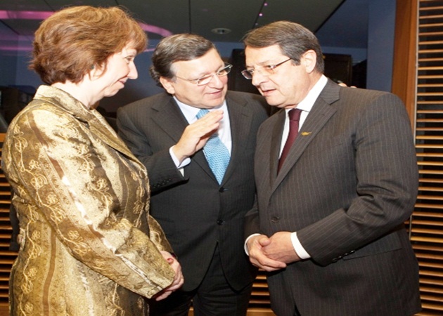 Rum lider Anastasiadis Brüksel'de