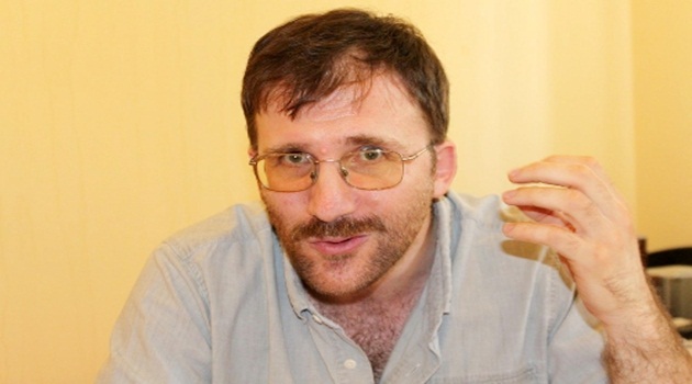 Rus gazeteciden