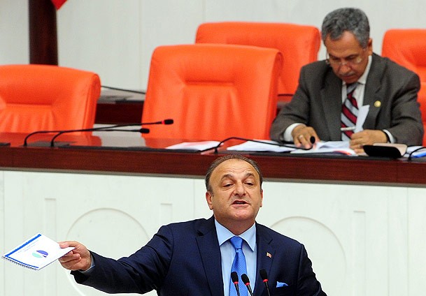 Arınç, Vural'dan tazminat kazandı