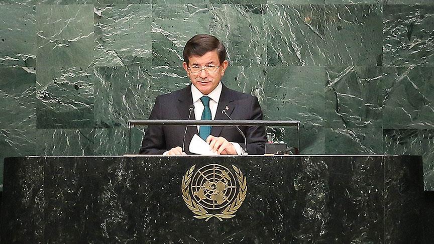 Başbakan Davutoğlu, BM Genel Kurulu'ndaki Sürdürülebilir Kalkınma Zirvesi'nde konuştu