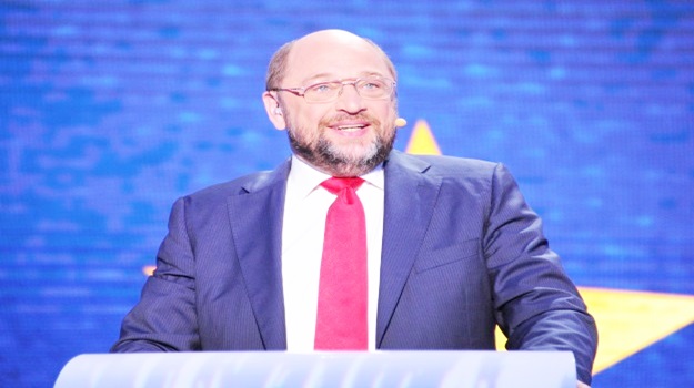 Schulz yeniden AP başkanlığına seçildi
