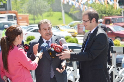 Giriş kartını unutan Muammer Güler kapıda kaldı