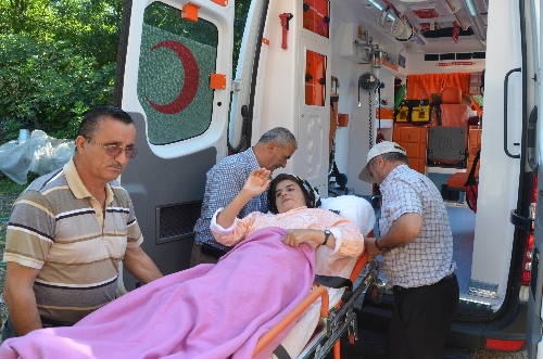 Yıllar sonra ayağa kalkan kız, sevinç gözyaşlarıyla hastaneye uğurlandı