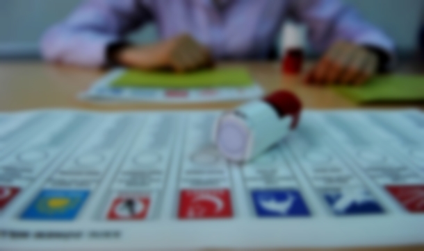 Pusulada; AK Parti 10, CHP 24, MHP 26, BDP 20. sırada