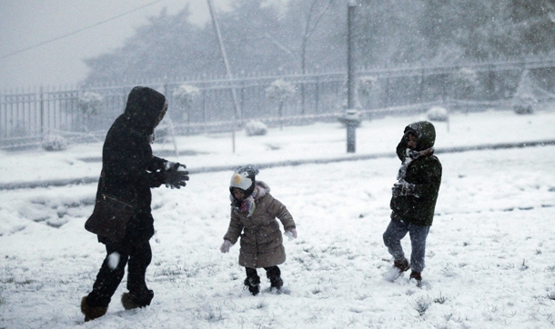 İstanbul'da okullara bir gün daha kar tatili